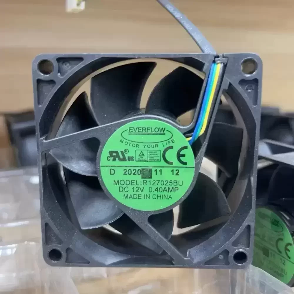 R127025BU EVERFLOW 12VDC 70x70x25mm PWM Axial Fan