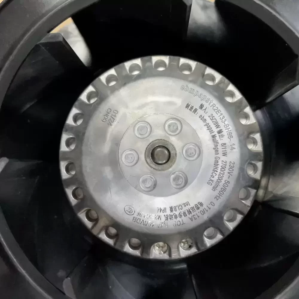 R2E133-BH66-14 ebm-papst 230VAC 133mm Centrifugal Fan