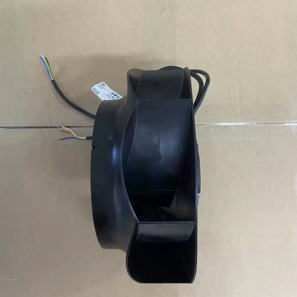 R3G225-RE07-20 ebm-papst 200-277V Ø225mm EC Centrifugal Fan R3G225-RE07-20 ebm-papst 200-277V Ø225mm EC Centrifugal Fan