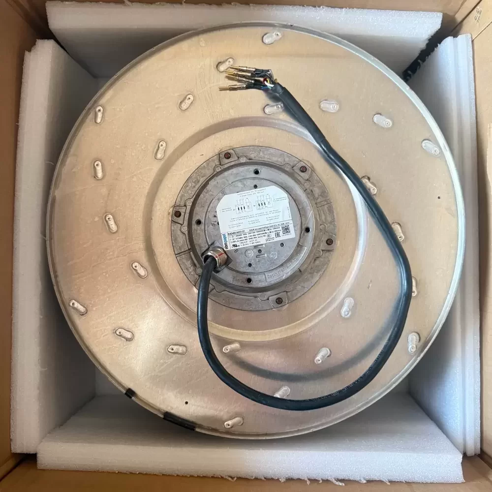 R4D450-AK01-01 ebm-papst 230/400V 450mm Centrifugal Fan