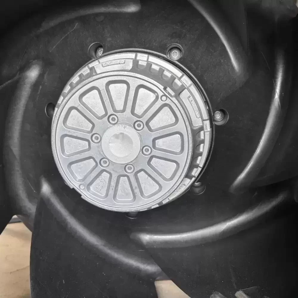 R4D500-FA03-01 ebmpapst 230/400VAC 500mm Centrifugal Fan R4D500-FA03-01 ebmpapst 230/400VAC 500mm Centrifugal Fan