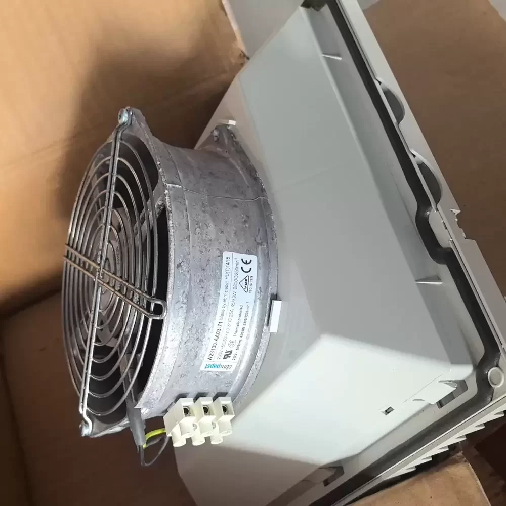 SK 3325.107 Rittal 230VAC 255x255mm IP54 Fan-and-Filter Unit SK 3325.107 Rittal 230VAC 255x255mm IP54 Fan-and-Filter Unit