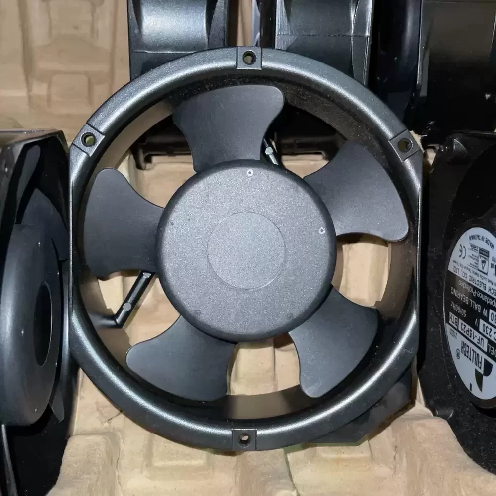 UF-15P23 BTH Fulltech 230VAC 172x150x51mm Axial Fan UF-15P23 BTH Fulltech 230VAC 172x150x51mm Axial Fan