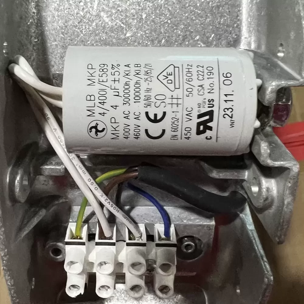 W2E250-HL06-01 ebmpapst 230VAC 280x280x80mm IP44 Axial Fan W2E250-HL06-01 ebmpapst 230VAC 280x280x80mm IP44 Axial Fan