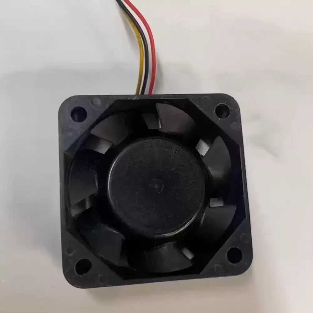 109P0405H708 Sanyo Denki 5VDC 0.28A 40x40x15mm Axial Fan 109P0405H708 Sanyo Denki 5VDC 0.28A 40x40x15mm Axial Fan