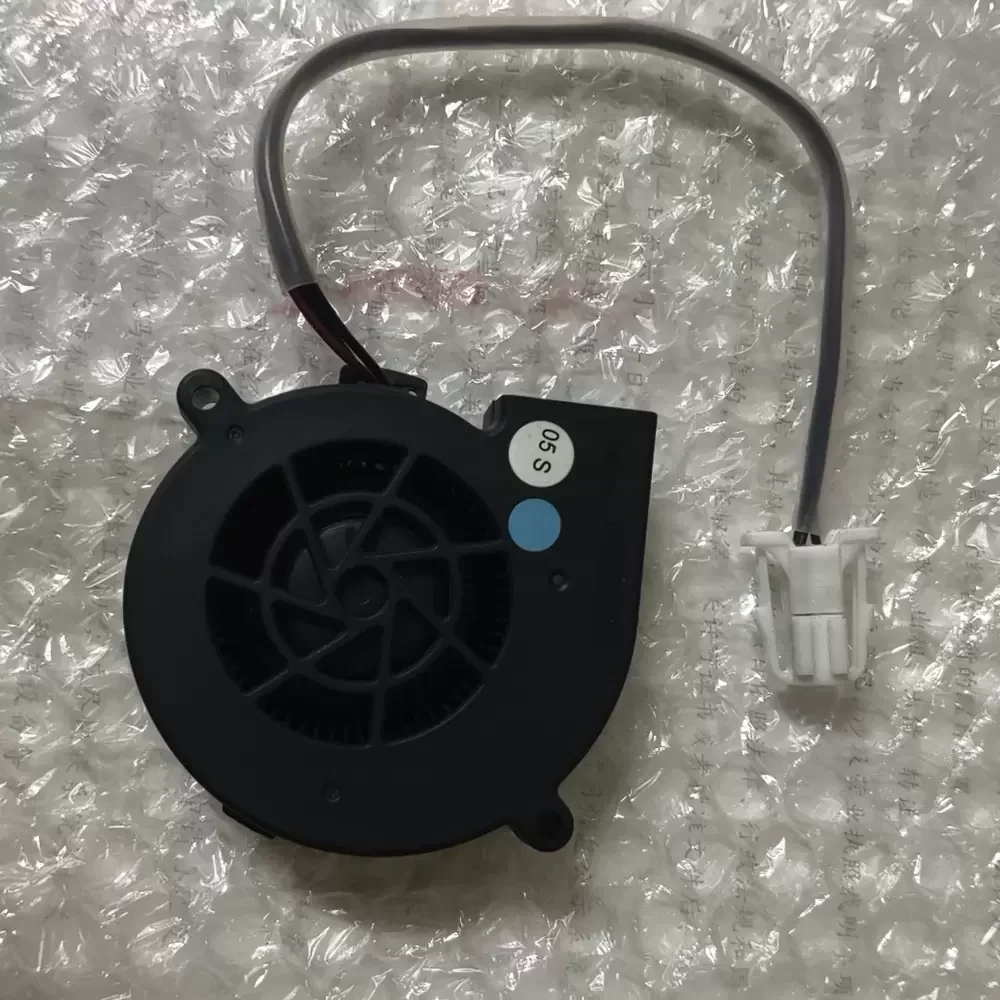 BD127620EB Y.S.TECH 12VDC 0.65A 76x75x20mm Blower Fan BD127620EB Y.S.TECH 12VDC 0.65A 76x75x20mm Blower Fan