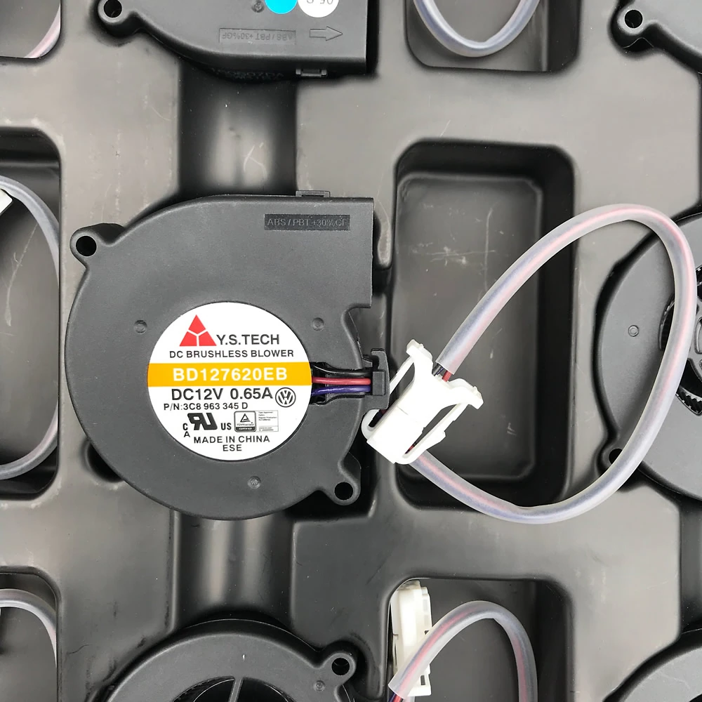 BD127620EB Y.S.TECH 12VDC 0.65A 76x75x20mm Blower Fan BD127620EB Y.S.TECH 12VDC 0.65A 76x75x20mm Blower Fan