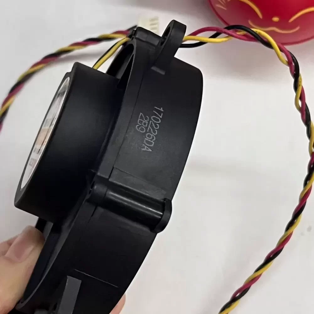 BD129035EB Y.S.TECH 12VDC 97x94x33mm 3-Wire Blower BD129035EB Y.S.TECH 12VDC 97x94x33mm 3-Wire Blower