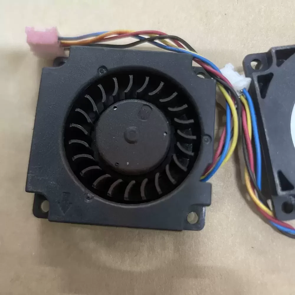 BSB03512VA-GQW Delta 12VDC 35mm 4-Wire DC Blower Fan BSB03512VA-GQW Delta 12VDC 35mm 4-Wire DC Blower Fan