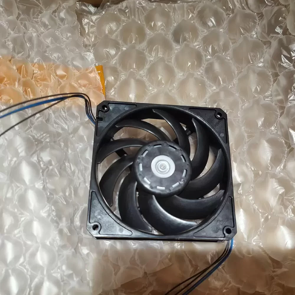 D1225C12B6ZPAB1 Nidec 12VDC 120mm Axial Fan D1225C12B6ZPAB1 Nidec 12VDC 120mm Axial Fan