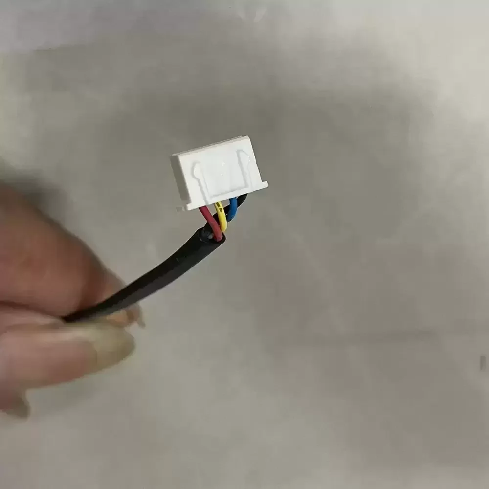 DBPK0428B2SY036 AVC 12VDC 40x40x28mm 3.00A Axial Fan DBPK0428B2SY036 AVC 12VDC 40x40x28mm 3.00A Axial Fan