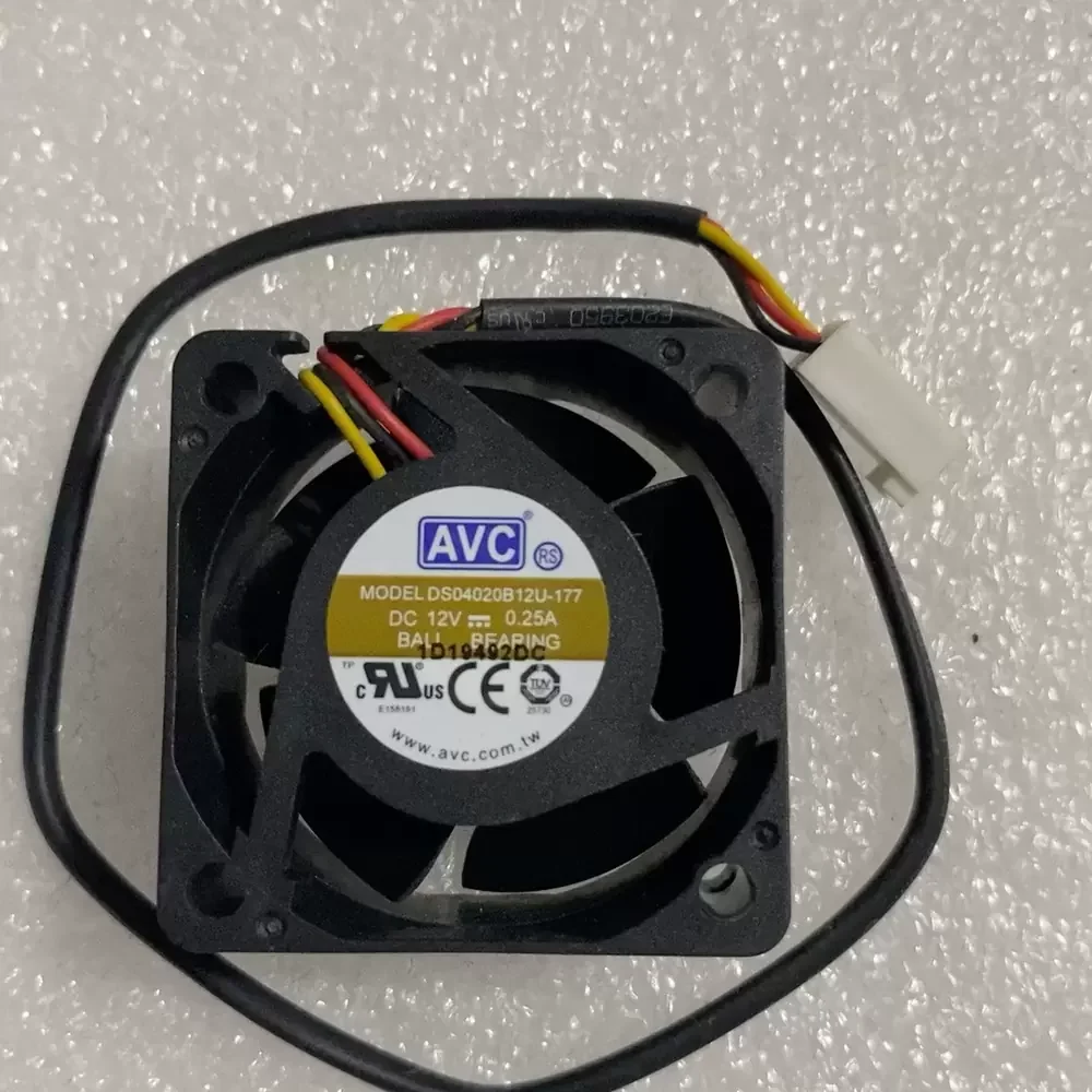 DS04020B12U-177 AVC 12VDC 40x40x20mm 3-Wire Axial Fan