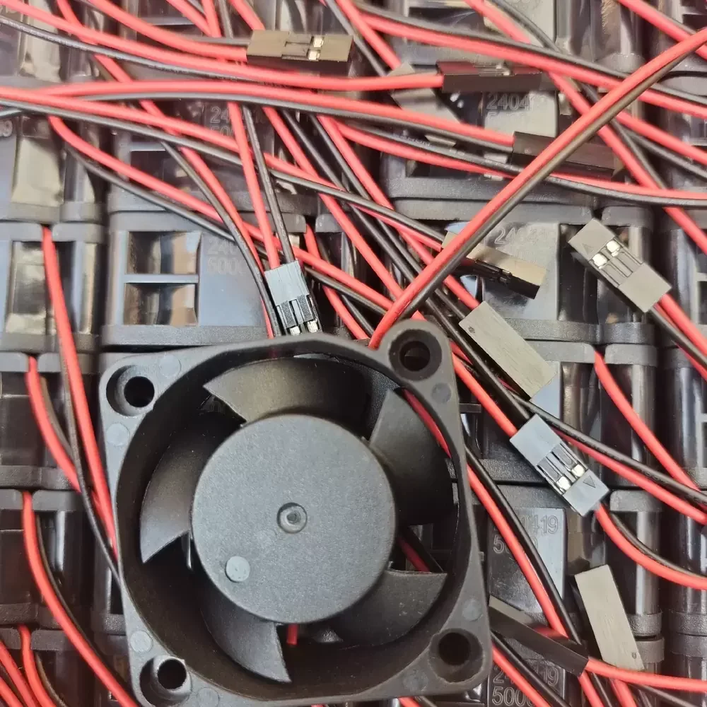 EFC-04D12H DWPH 12VDC 0.20A 40x40x20mm Axial Fan EFC-04D12H DWPH 12VDC 0.20A 40x40x20mm Axial Fan