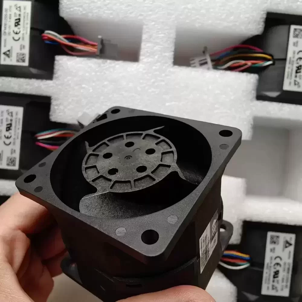 GFM0612SS-00F7S Delta 12VDC 60x60x56mm Counter-Rotating Fan GFM0612SS-00F7S Delta 12VDC 60x60x56mm Counter-Rotating Fan