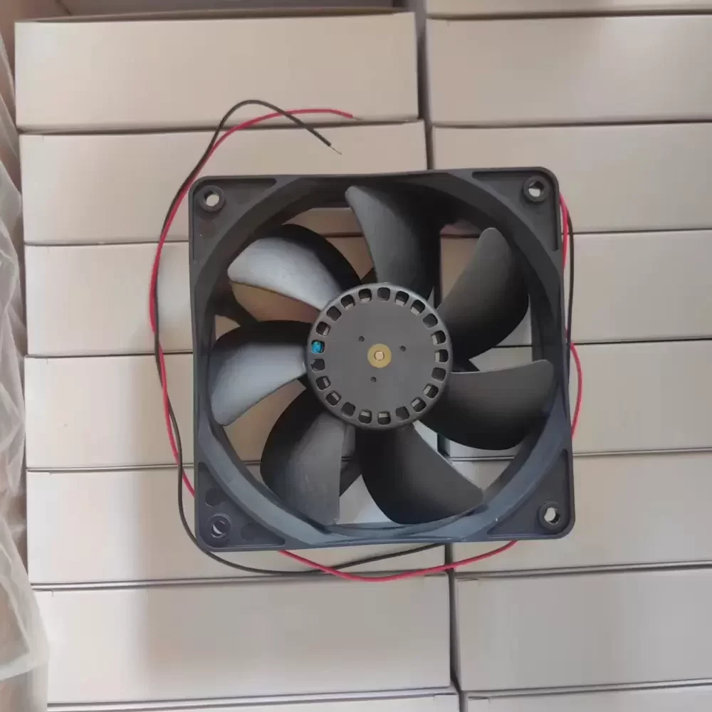 MGA12012HB-O38 Protechnic 12VDC 120x120x38mm 0.42A Axial Fan MGA12012HB-O38 Protechnic 12VDC 120x120x38mm 0.42A Axial Fan