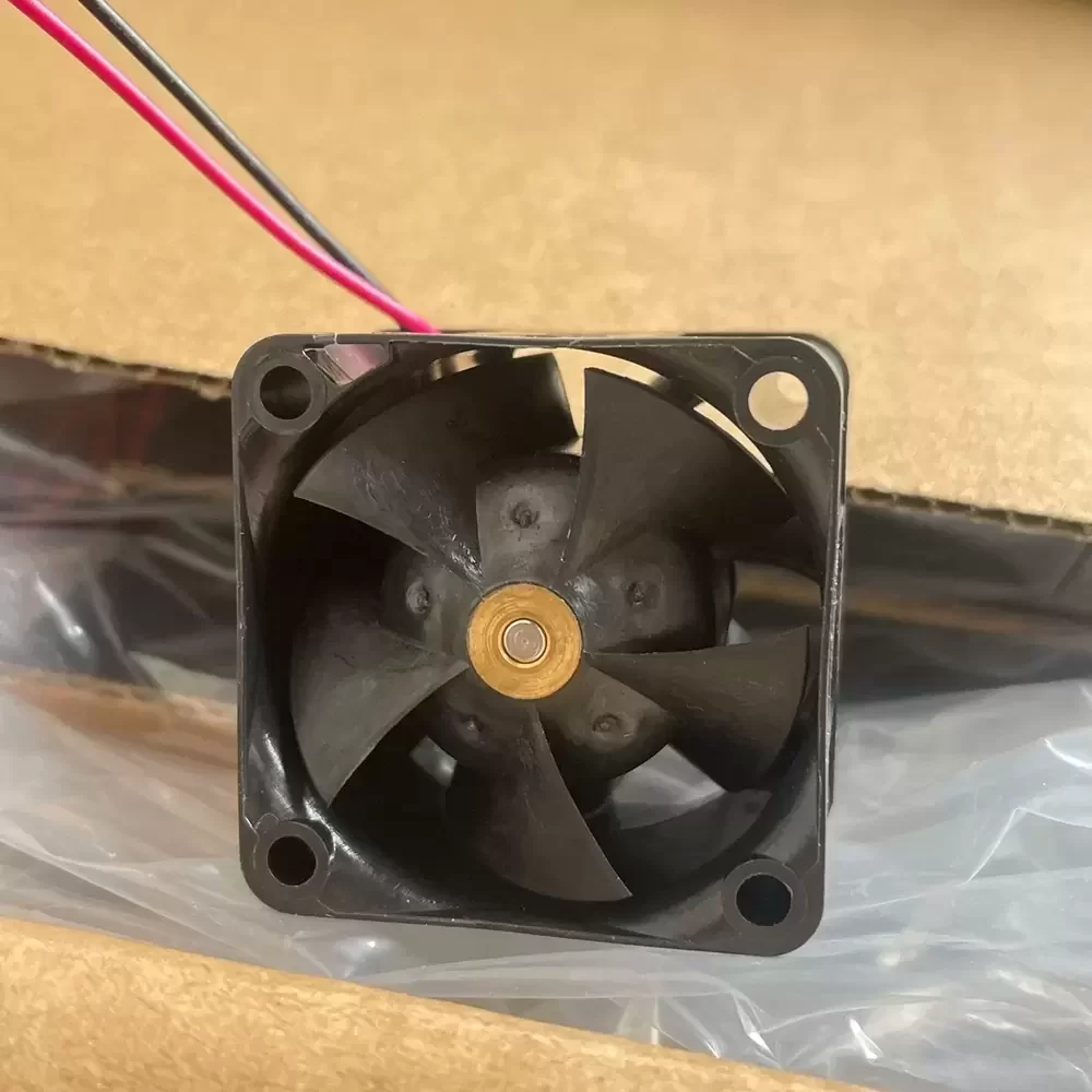 MGA4012XB-028 Protechnic 12VDC 0.25A 40x40x28mm Axial Fan MGA4012XB-028 Protechnic 12VDC 0.25A 40x40x28mm Axial Fan