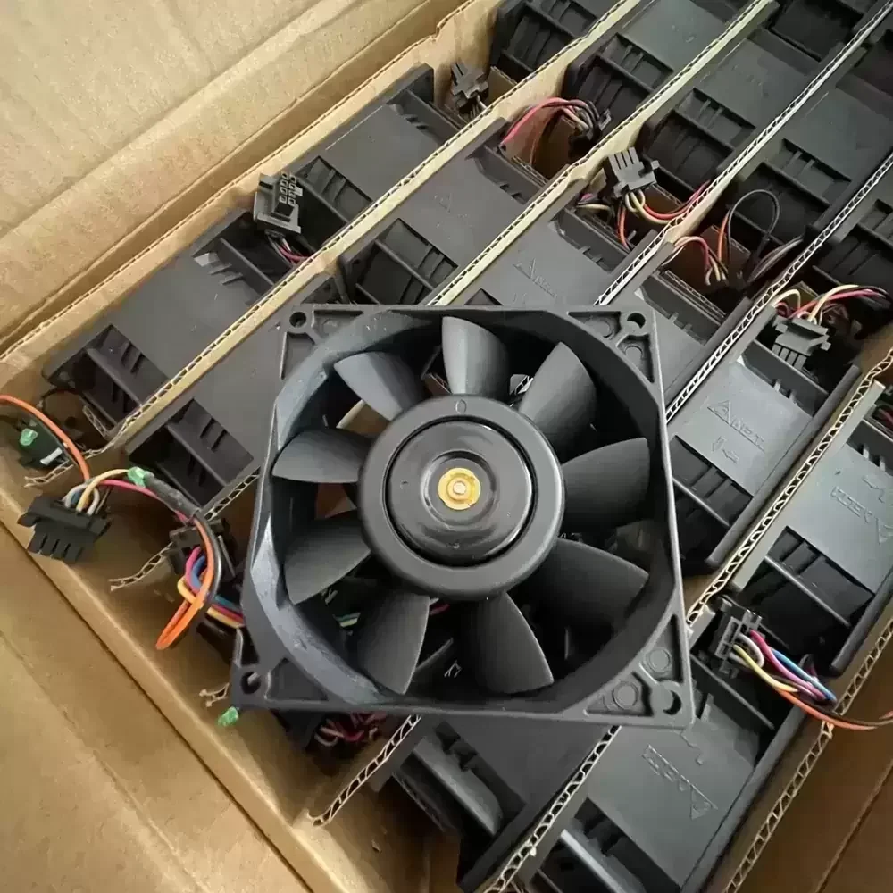 PFB0912DHE-BTJ Delta 12VDC 92x92x38mm PWM Axial Fan PFB0912DHE-BTJ Delta 12VDC 92x92x38mm PWM Axial Fan