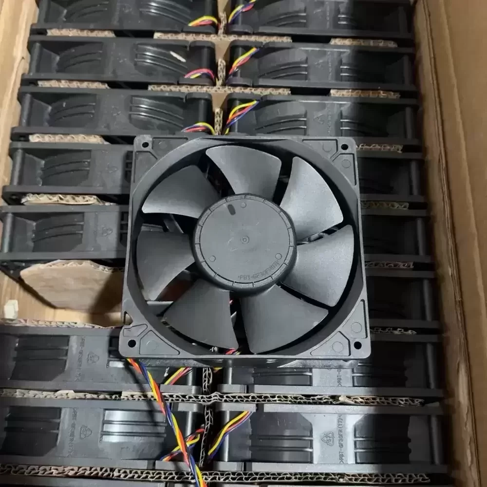 PFE0381B1-000U-A99 SUNON 12VDC 140x140x38mm 4-Wire DC Fan PFE0381B1-000U-A99 SUNON 12VDC 140x140x38mm 4-Wire DC Fan