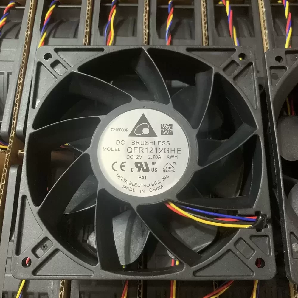 QFR1212GHE-XWH Delta 12VDC 120x120x38mm 2.70A Axial Fan