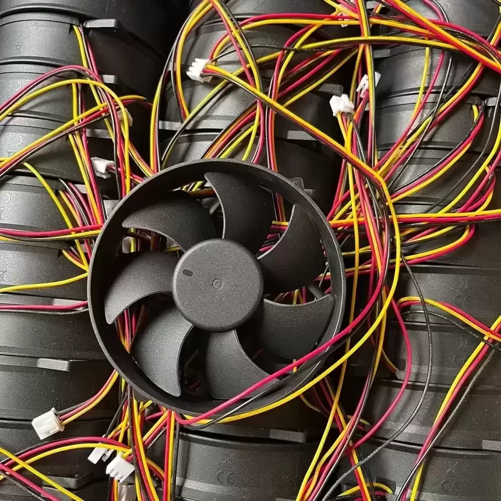 YY9225M12S SNOWFAN 12VDC 92x92x25mm Hydraulic Bearing Axial Fan YY9225M12S SNOWFAN 12VDC 92x92x25mm Hydraulic Bearing Axial Fan