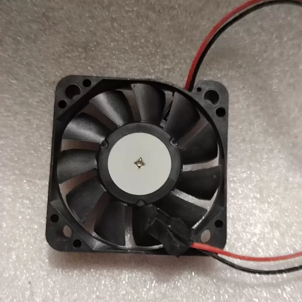 2004KL-04W-B59-M08 NMB-MAT 24VDC 50x50x10mm Axial Fan 2004KL-04W-B59-M08 NMB-MAT 24VDC 50x50x10mm Axial Fan