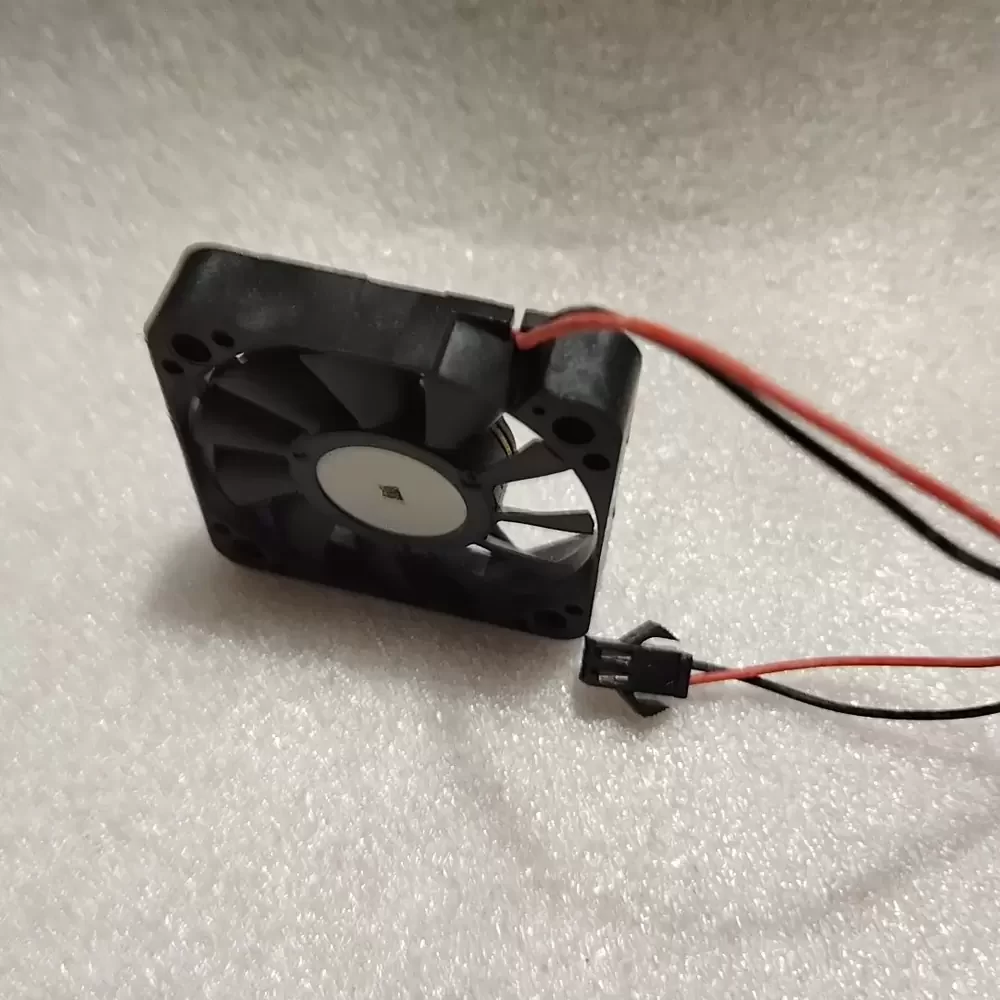 2004KL-04W-B59-M08 NMB-MAT 24VDC 50x50x10mm Axial Fan 2004KL-04W-B59-M08 NMB-MAT 24VDC 50x50x10mm Axial Fan