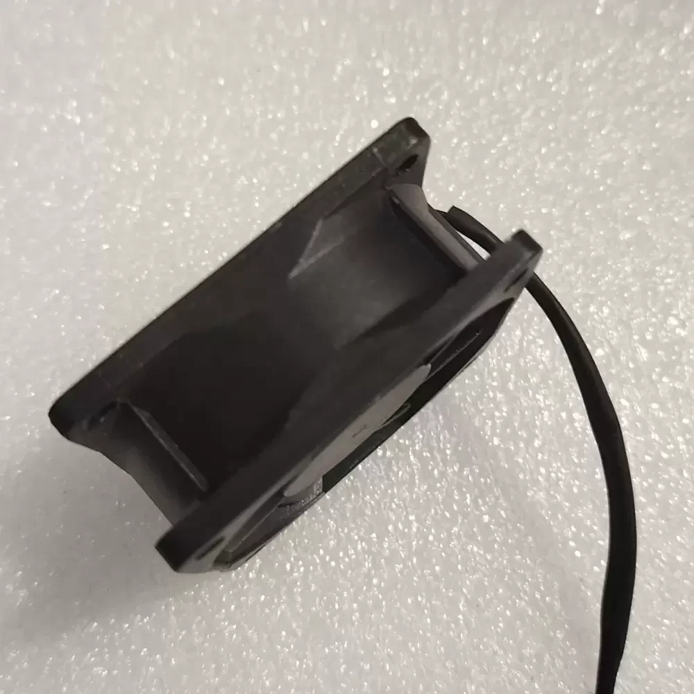 AD06024XB257100 ADDA 24VDC 60x60x25mm 2-Wire Axial Fan AD06024XB257100 ADDA 24VDC 60x60x25mm 2-Wire Axial Fan