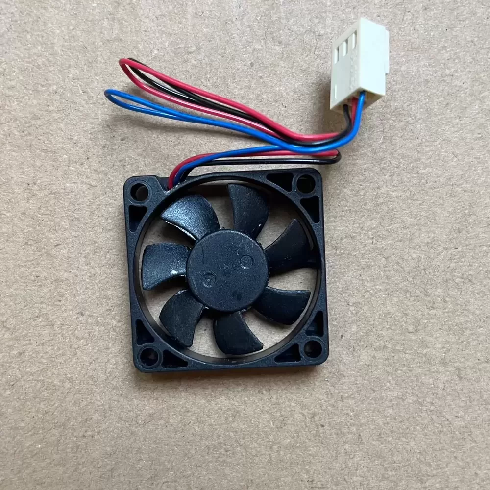 AD3505MX-K76 ADDA 5VDC 0.14A 35x35x10mm Axial Fan AD3505MX-K76 ADDA 5VDC 0.14A 35x35x10mm Axial Fan