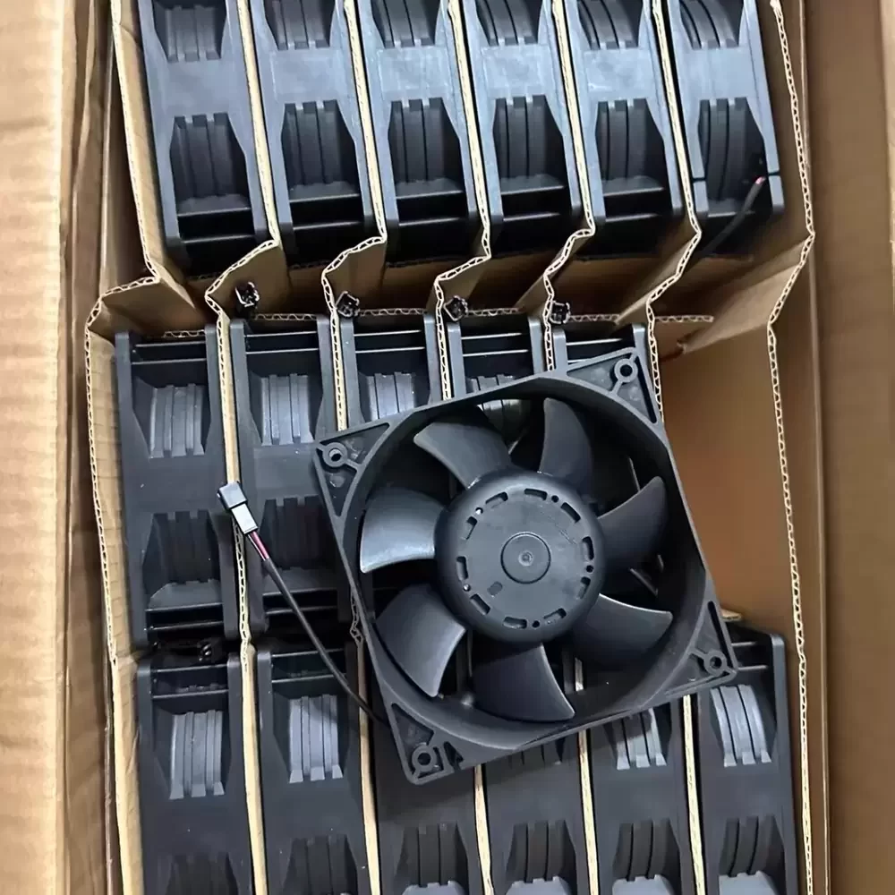 AFB1212SHE-C Delta 12VDC 120x120x38mm Industrial Axial Fan AFB1212SHE-C Delta 12VDC 120x120x38mm Industrial Axial Fan