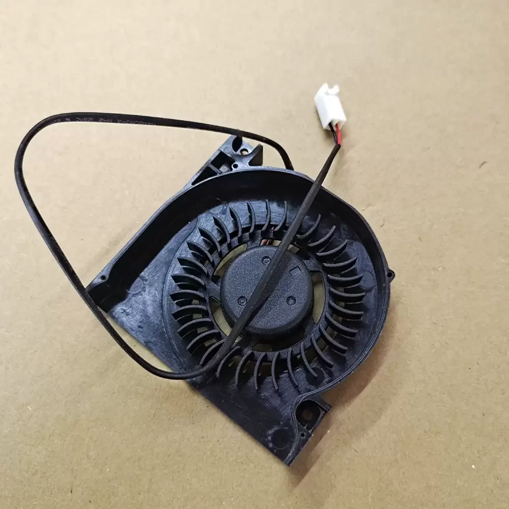 BASA0712R5L-006 AVC 5V 0.15A 70x70x12mm DC Blower BASA0712R5L-006 AVC 5V 0.15A 70x70x12mm DC Blower