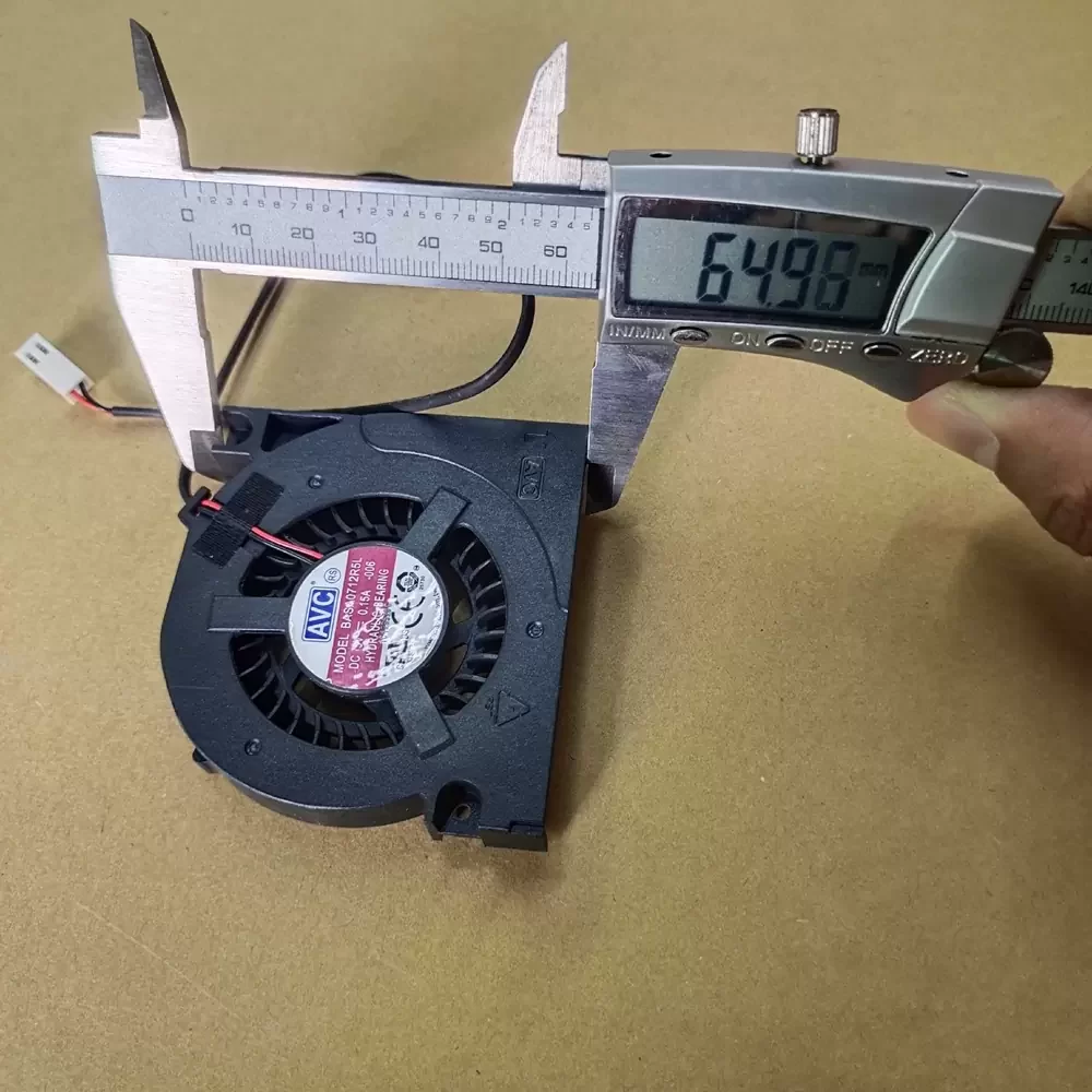 BASA0712R5L-006 AVC 5V 0.15A 70x70x12mm DC Blower BASA0712R5L-006 AVC 5V 0.15A 70x70x12mm DC Blower
