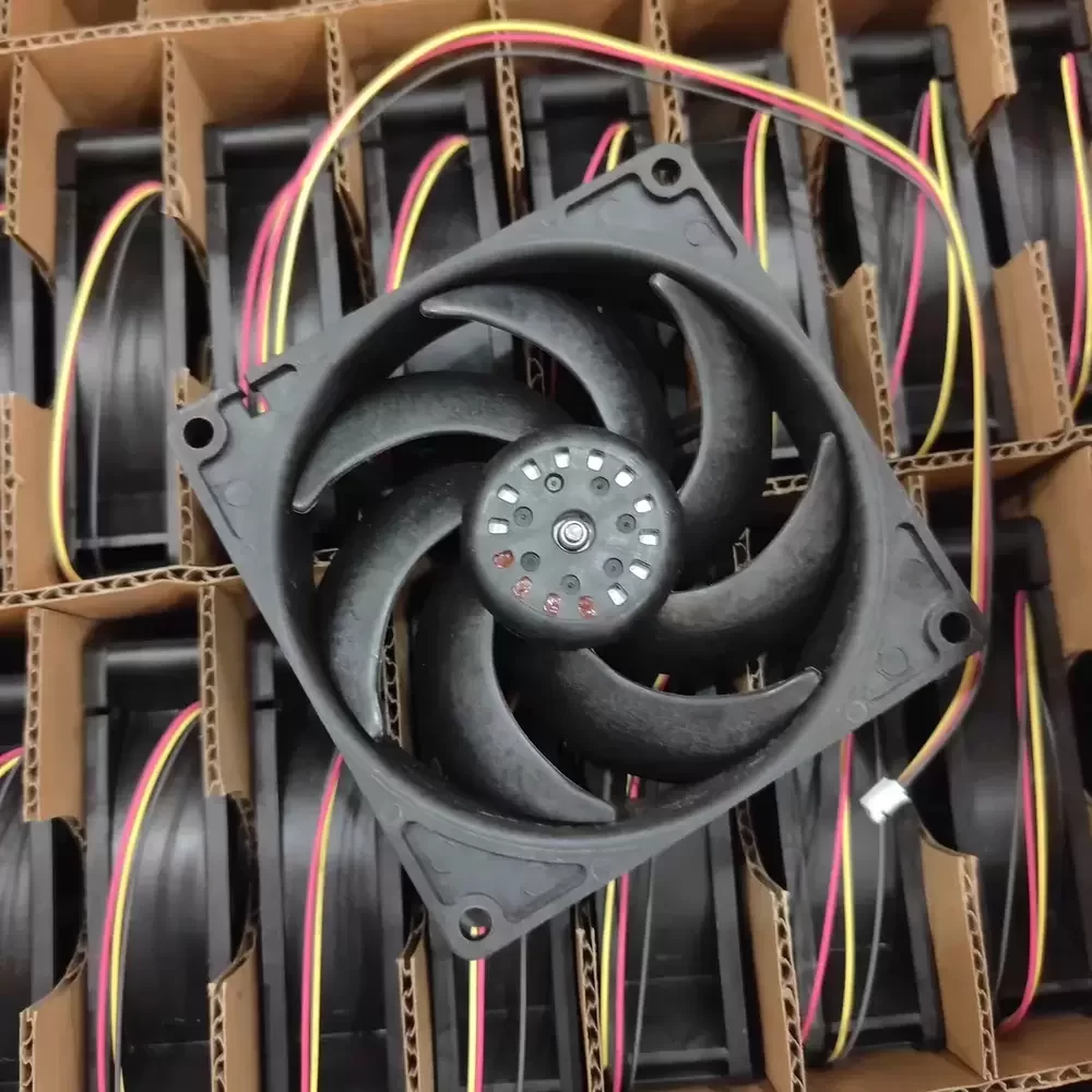 D0925C12B8AP-18 Nidec 12VDC 0.33A 92x92x25mm Axial Fan D0925C12B8AP-18 Nidec 12VDC 0.33A 92x92x25mm Axial Fan