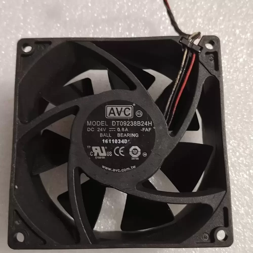 DT09238B24H-FAF AVC 24VDC 92x92x38mm 3-Wire Axial Fan
