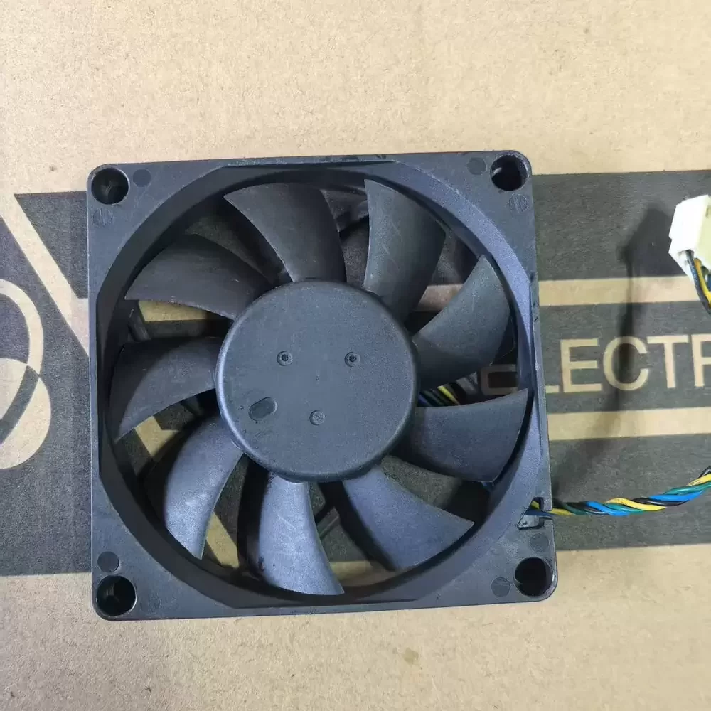 EFB0812HHB-5N74 Delta 12VDC 0.40A 80x80x15mm Axial Fan EFB0812HHB-5N74 Delta 12VDC 0.40A 80x80x15mm Axial Fan