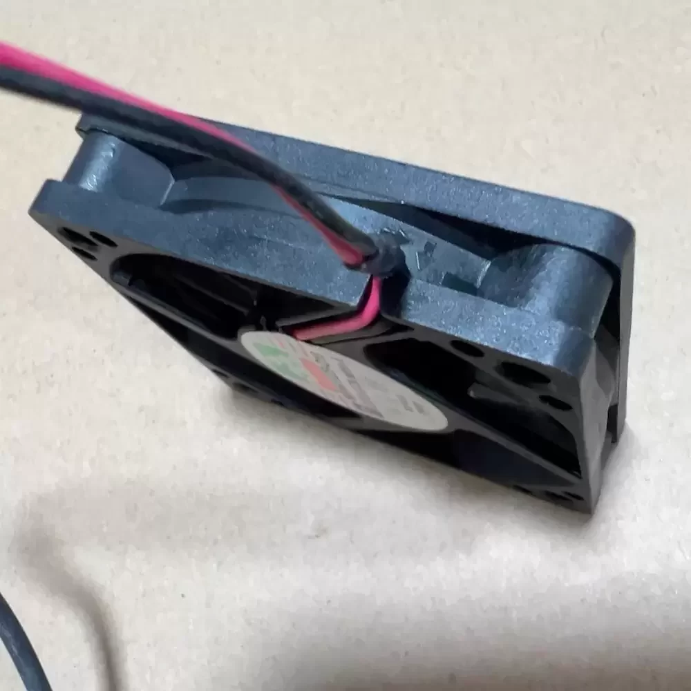 MGA6012ZB-O15 Protechnic 12VDC 0.43A 60x60x15mm Axial Fan MGA6012ZB-O15 Protechnic 12VDC 0.43A 60x60x15mm Axial Fan