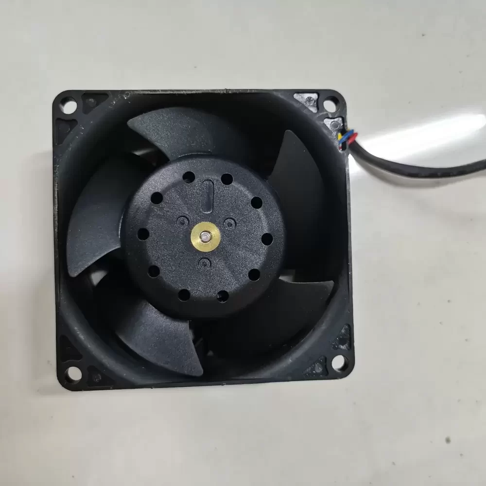 PIA080K12R-P07-AB Foxconn 12VDC 80x80x38mm PWM Axial Fan PIA080K12R-P07-AB Foxconn 12VDC 80x80x38mm PWM Axial Fan