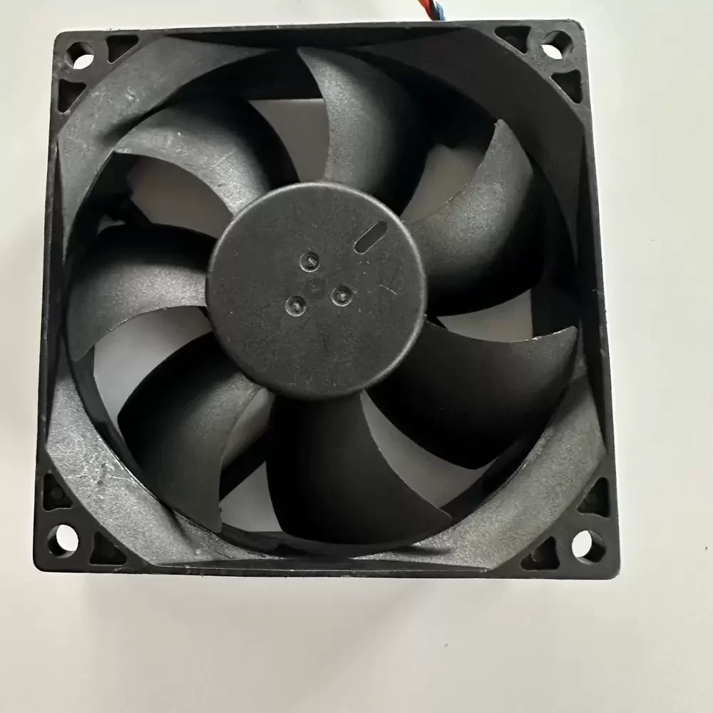 PVA080G12Q-P29-AE Foxconn 12VDC 80x80x25mm Axial Fan PVA080G12Q-P29-AE Foxconn 12VDC 80x80x25mm Axial Fan