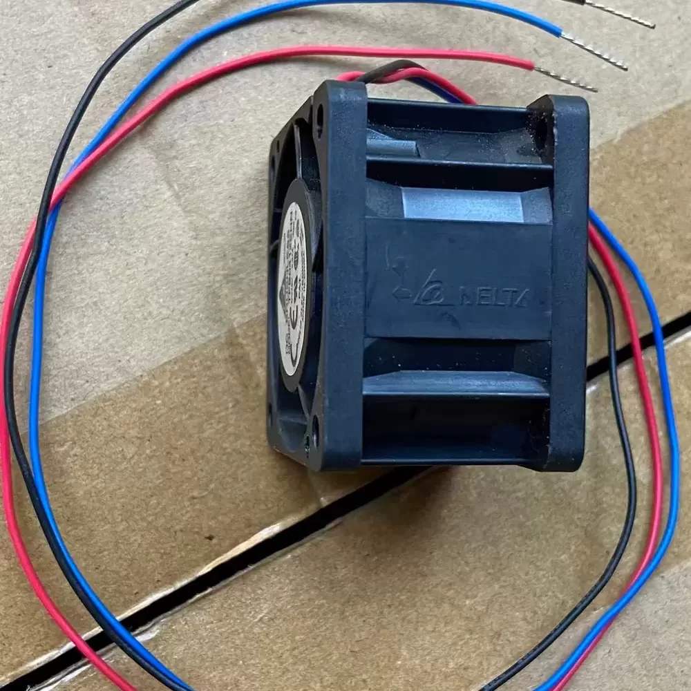 TFB0412EHN-R00 Delta 12VDC 40x40x28mm 3-Wire Axial Fan TFB0412EHN-R00 Delta 12VDC 40x40x28mm 3-Wire Axial Fan