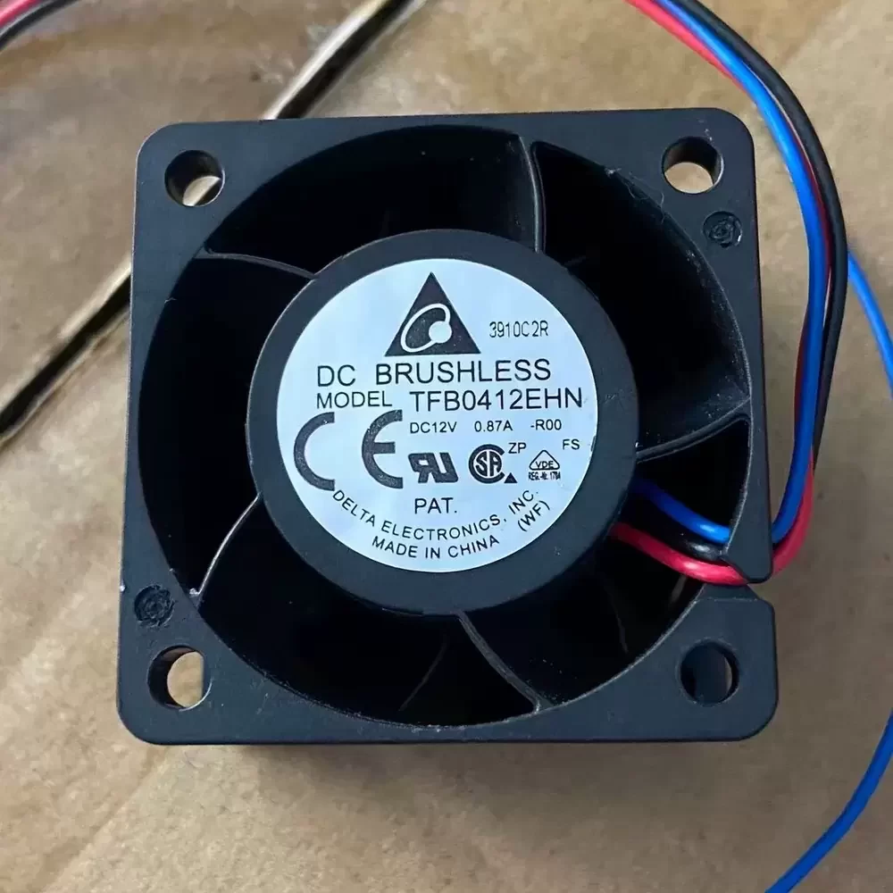 TFB0412EHN-R00 Delta 12VDC 40x40x28mm 3-Wire Axial Fan TFB0412EHN-R00 Delta 12VDC 40x40x28mm 3-Wire Axial Fan