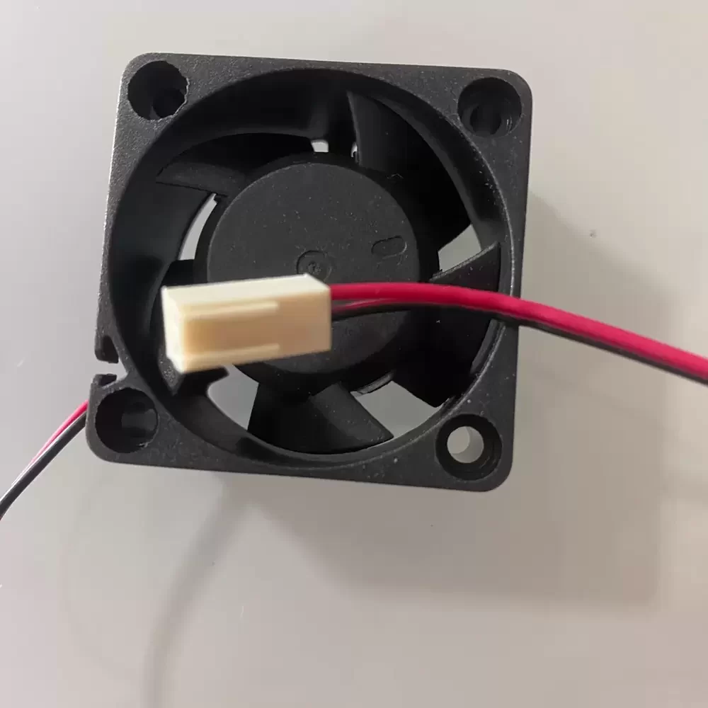 YY4020H12S SNOWFAN 12VDC 40x40x20mm Axial Fan YY4020H12S SNOWFAN 12VDC 40x40x20mm Axial Fan