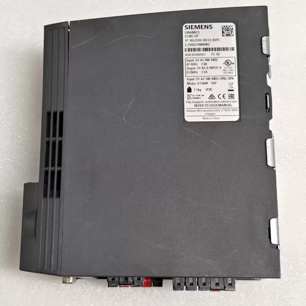 6SL3210-1KE12-3UP2 Siemens 0.75kW 400V USS/Modbus Inverter 6SL3210-1KE12-3UP2 Siemens 0.75kW 400V USS/Modbus Inverter