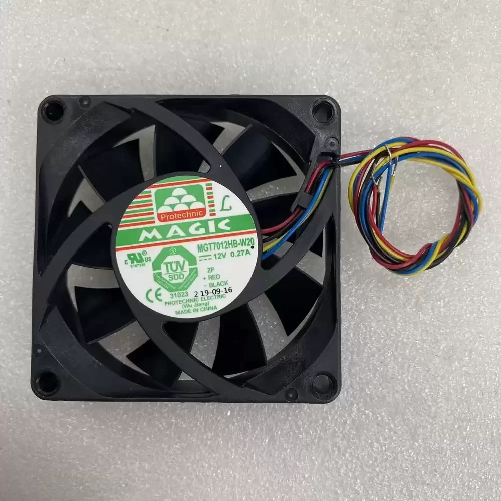 MGT7012HB-W20 MAGIC 12VDC 70x70x20mm 0.27A Axial Fan
