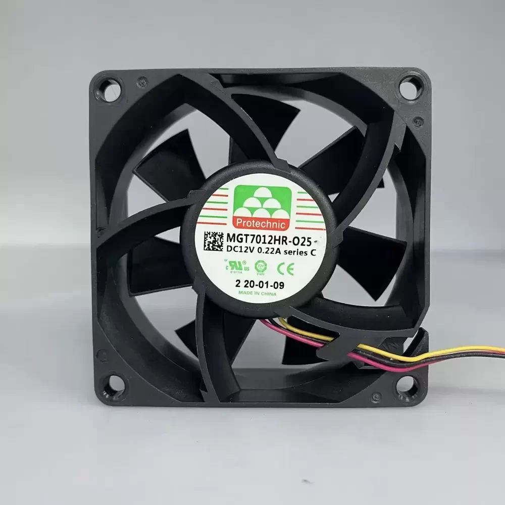 MGT7012HR-O25C Protechnic 12V 0.22A 70x70x25mm DC Axial Fan
