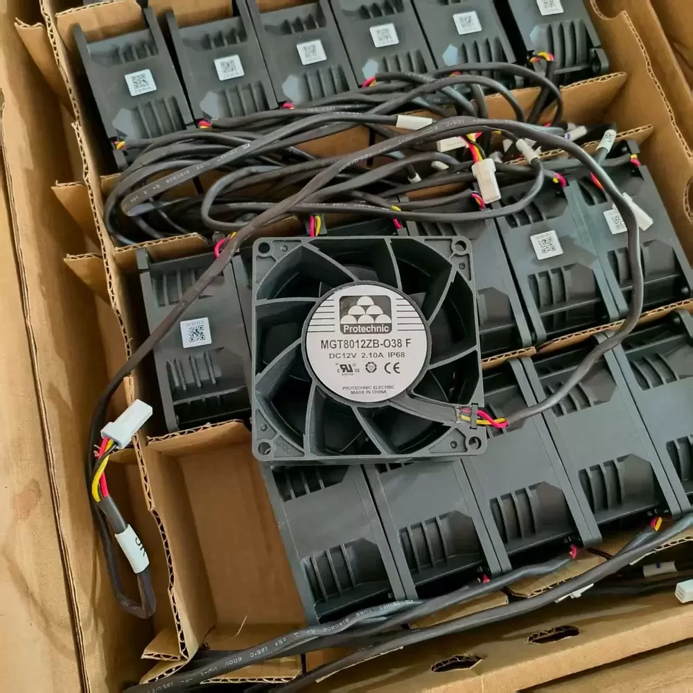 MGT8012ZB-O38F Protechnic 12VDC 2.10A 80x80x38mm Fan MGT8012ZB-O38F Protechnic 12VDC 2.10A 80x80x38mm Fan