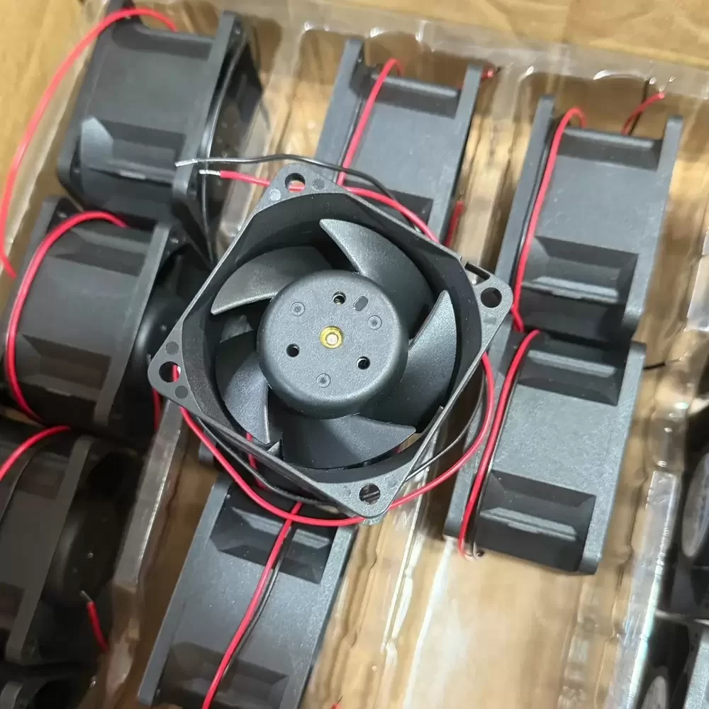 YY6038H24B SNOWFAN 24VDC 0.91A 60x60x38mm Axial Fan