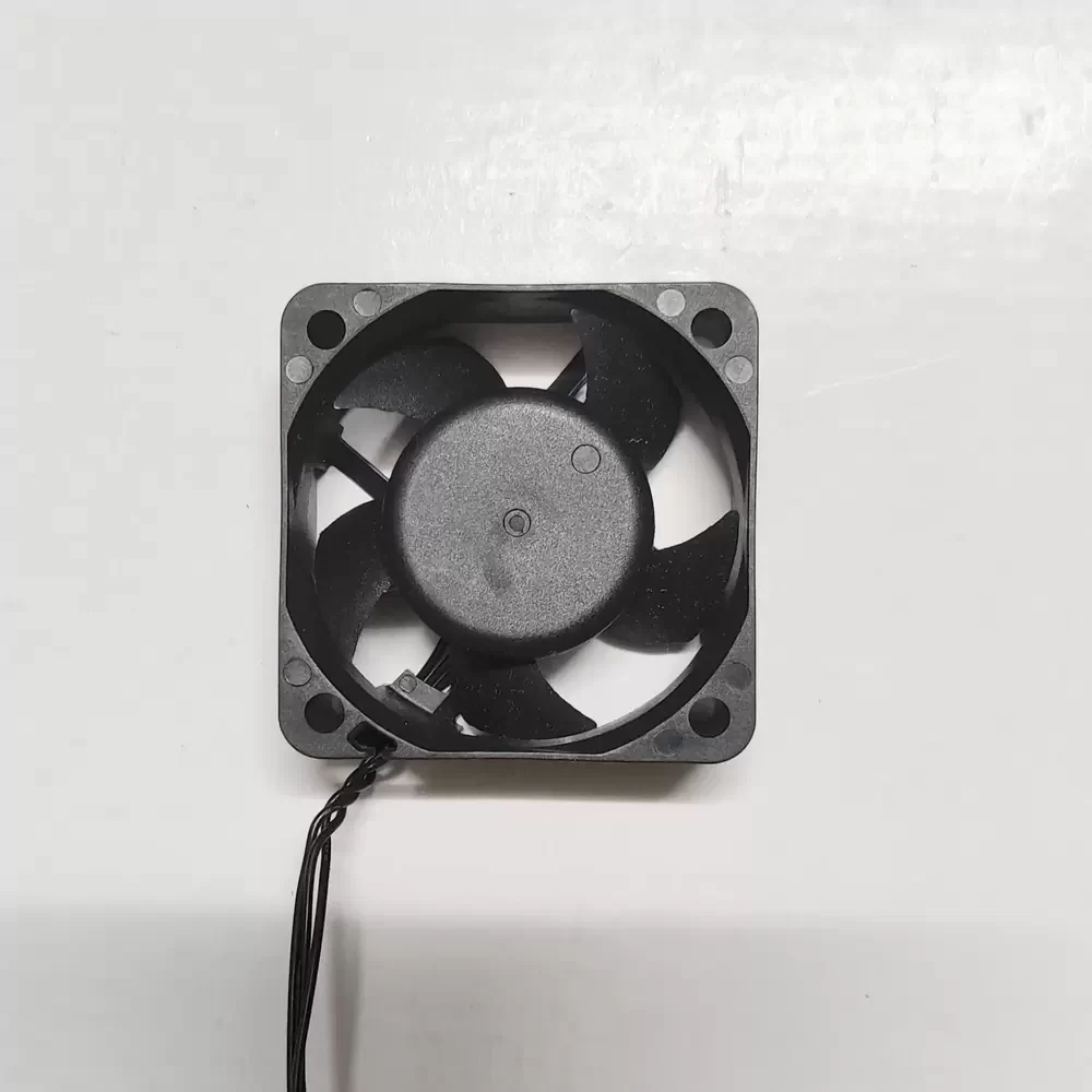 ZT DF5020L24-EF70AF 24VDC 3.12W 50x50x20mm Cooling Fan ZT DF5020L24-EF70AF 24VDC 3.12W 50x50x20mm Cooling Fan