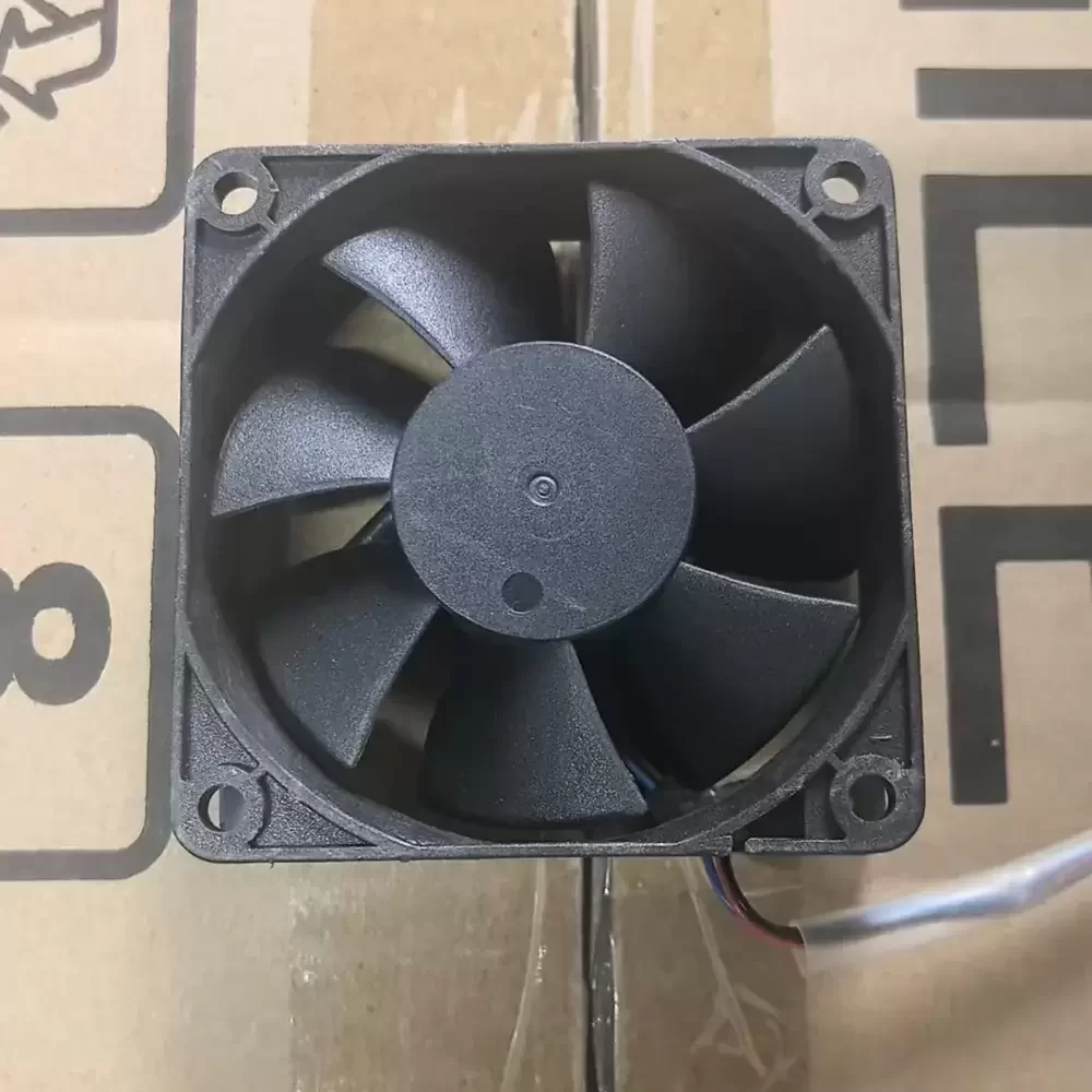 AD0712HB-A7BGL ADDA 12VDC 0.25A 70x70x25mm Axial Fan AD0712HB-A7BGL ADDA 12VDC 0.25A 70x70x25mm Axial Fan
