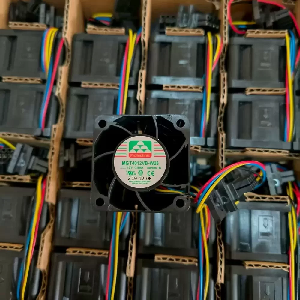 MGT4012VB-W28B Protechnic 12VDC 0.8A 40x40x28mm Cooling Fan MGT4012VB-W28B Protechnic 12VDC 0.8A 40x40x28mm Cooling Fan