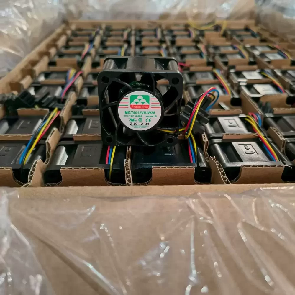 MGT4012VB-W28B Protechnic 12VDC 0.8A 40x40x28mm Cooling Fan MGT4012VB-W28B Protechnic 12VDC 0.8A 40x40x28mm Cooling Fan