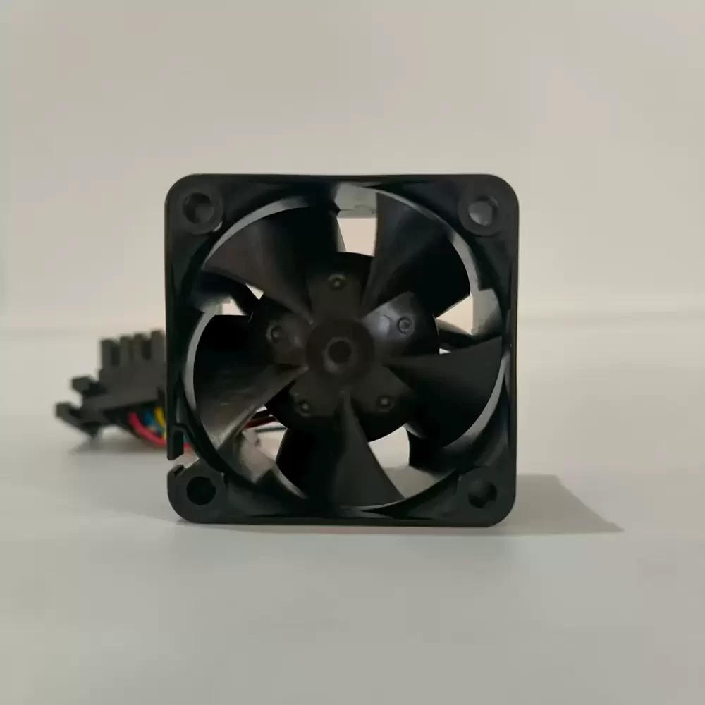 MGT4012VB-W28B Protechnic 12VDC 0.8A 40x40x28mm Cooling Fan MGT4012VB-W28B Protechnic 12VDC 0.8A 40x40x28mm Cooling Fan